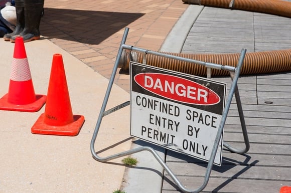 Confined Spaces are Dangerous Places Confined Spaces are Dangerous Places