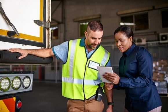 Communication Techniques to Prevent Driver Distraction Communication Techniques to Prevent Driver Distraction