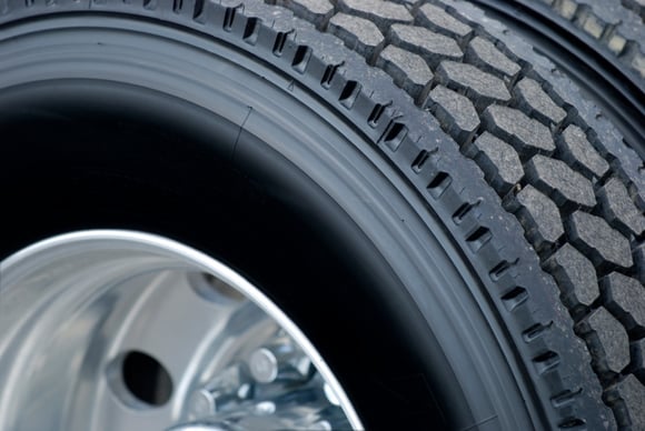 10 Summer Weather Tire Survival Tips 10 Summer Weather Tire Survival Tips